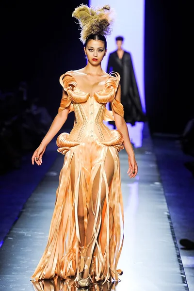Look 55